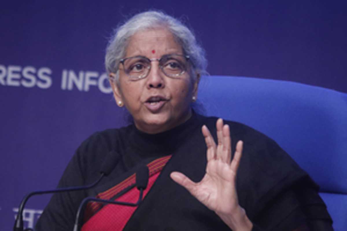 गिफ्ट सिटी में तीन अंतरराष्ट्रीय स्तर के स्टॉक एक्सचेंज और 26 एयरक्राफ्ट लीजर्स : वित्त मंत्री